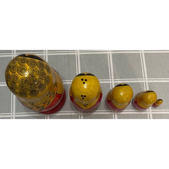 Vtg Russian Nesting Dolls set of 5 Dolls Made in USSR - Picture 11 of 12